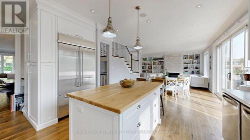 17 Southgate Avenue, Toronto, ON - Indoor Photo Showing Kitchen