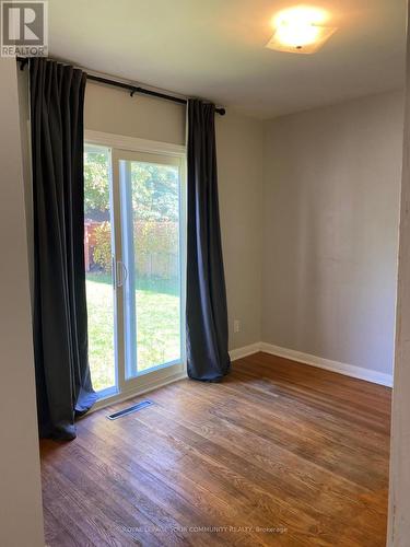 11 Oak Street, Barrie, ON - Indoor Photo Showing Other Room