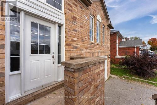 54 Copeman Crescent, Barrie, ON - Outdoor With Exterior