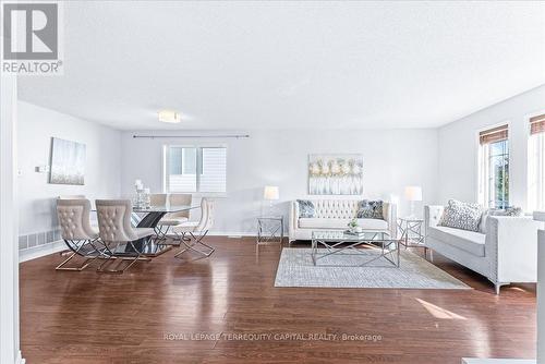 54 Copeman Crescent, Barrie, ON - Indoor Photo Showing Living Room