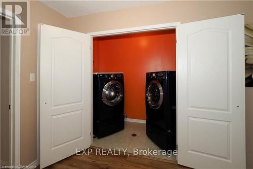 67 Bloomington Drive, Cambridge, ON - Indoor Photo Showing Laundry Room