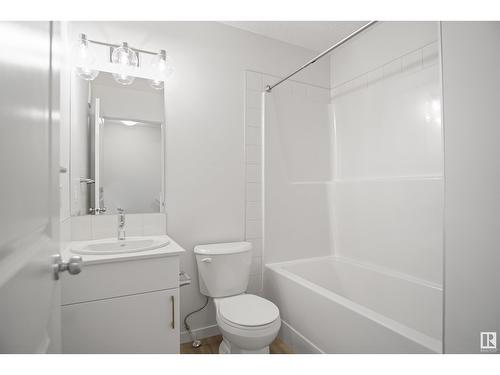 18 Eastwood Dr, Spruce Grove, AB - Indoor Photo Showing Bathroom