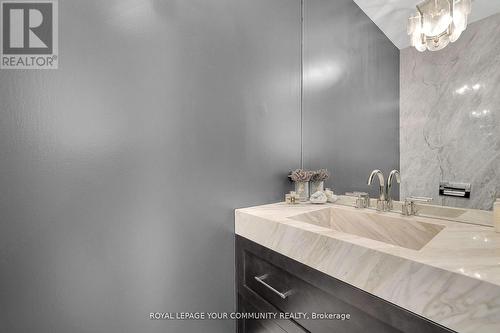 180 Westridge Drive, Vaughan, ON - Indoor Photo Showing Bathroom