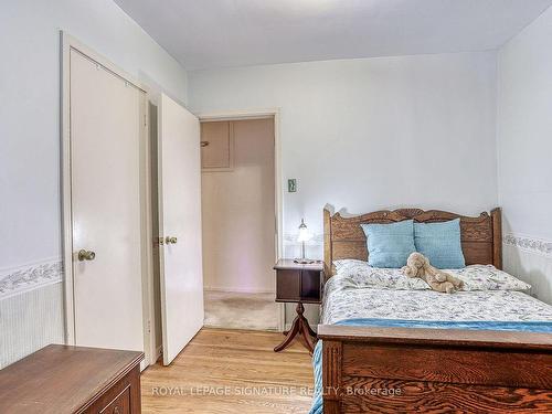 49 Wallingford Rd, Toronto, ON - Indoor Photo Showing Bedroom