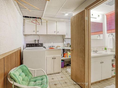 49 Wallingford Rd, Toronto, ON - Indoor Photo Showing Laundry Room