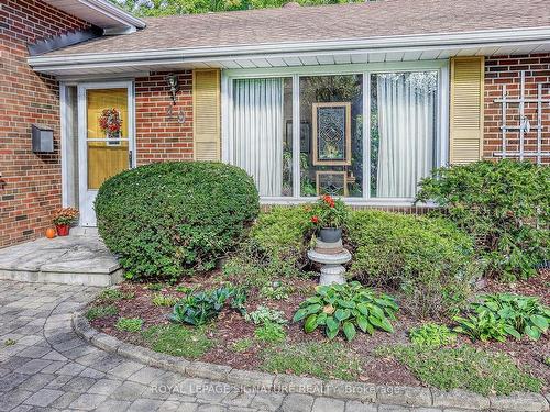 49 Wallingford Rd, Toronto, ON - Outdoor