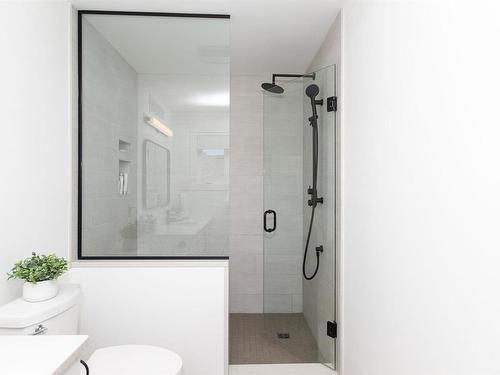 334 Minstrel Bay, Thunder Bay, ON - Indoor Photo Showing Bathroom