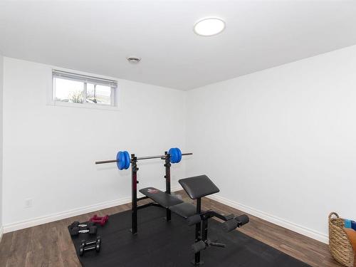 334 Minstrel Bay, Thunder Bay, ON - Indoor Photo Showing Gym Room