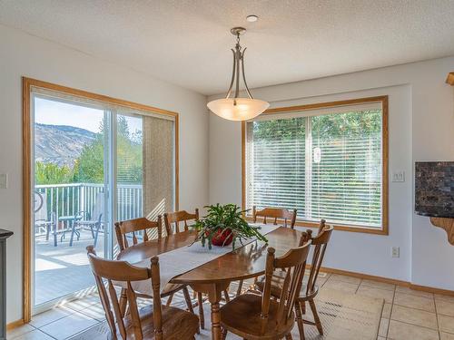 330 Cougar Road, Kamloops, BC - Indoor Photo Showing Dining Room