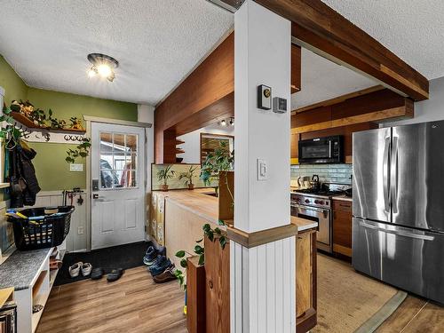 751 Holt Street, Kamloops, BC - Indoor