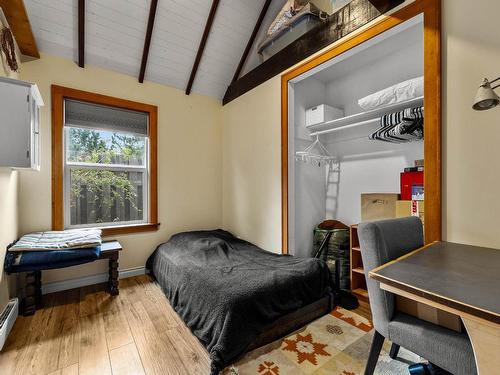 751 Holt Street, Kamloops, BC - Indoor Photo Showing Bedroom