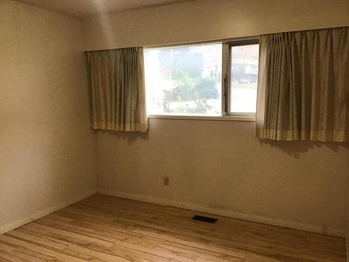 2106 Crescent Drive, Kamloops, BC - Indoor Photo Showing Other Room