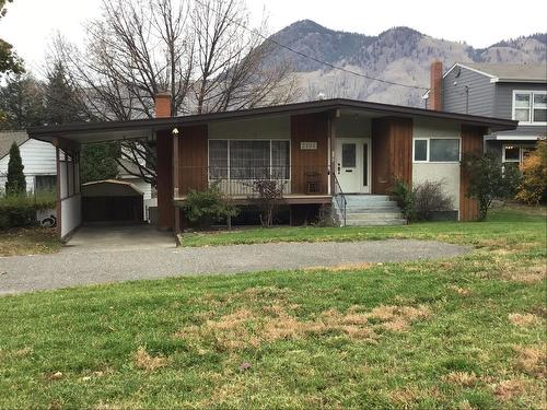 2106 Crescent Drive, Kamloops, BC - Outdoor With Deck Patio Veranda