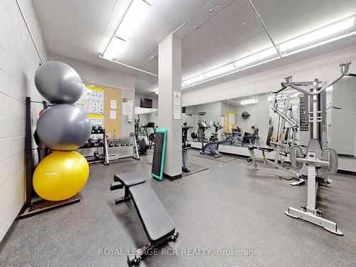 P1013-260 Davis Dr, Newmarket, ON - Indoor Photo Showing Gym Room