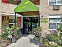 P1013-260 Davis Dr, Newmarket, ON  - Outdoor 