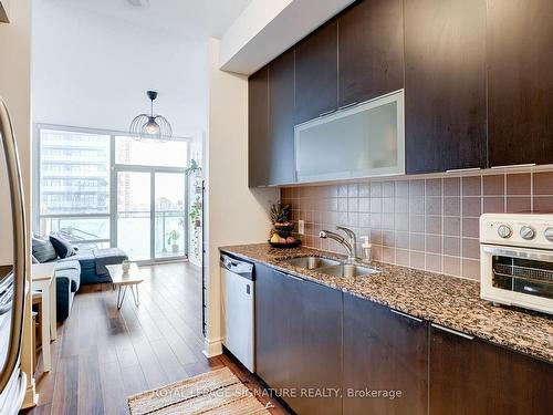 1213-16 Brookers Lane, Toronto, ON - Indoor Photo Showing Kitchen With Stainless Steel Kitchen With Double Sink With Upgraded Kitchen