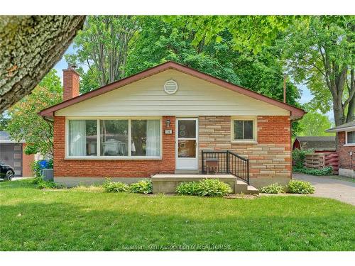 34 Hillcrest Avenue, Chatham, ON 