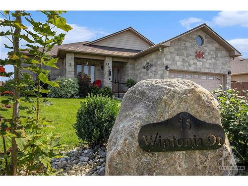 15 Wintonia Drive, Winchester, ON 