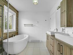 Ensuite bathroom - 