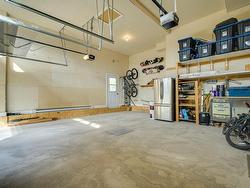 Garage - 