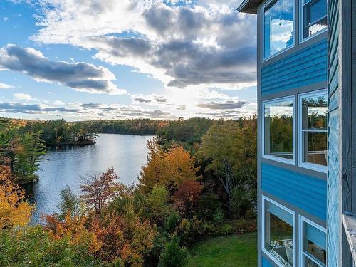 303 2 Lake Drive, Bedford, NS 