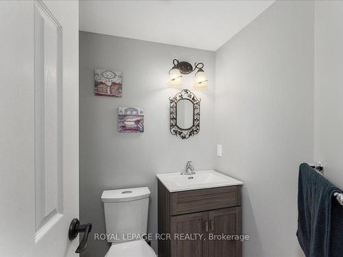 250 Ashworth Rd, Uxbridge, ON - Indoor Photo Showing Bathroom