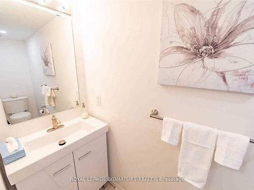 178-4975 Southampton Dr, Mississauga, ON - Indoor Photo Showing Bathroom