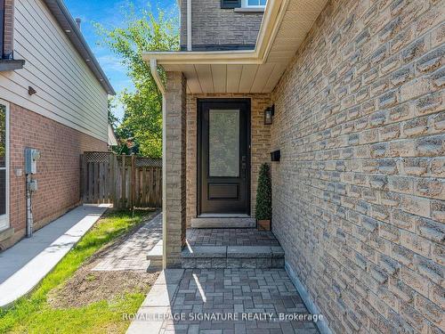 6962 Harris Rd, Mississauga, ON - Outdoor