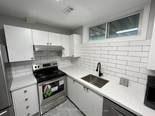 Lower-19 Lilywood Rd, Toronto, ON - Indoor Photo Showing Kitchen With Upgraded Kitchen