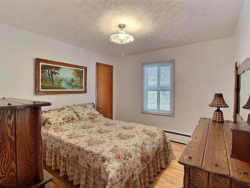 Chambre Ã Â coucher - 3511 Rue King E., Sherbrooke (Fleurimont), QC - Indoor Photo Showing Bedroom