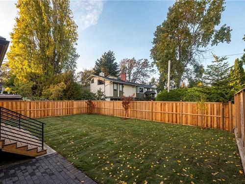 2480 Plumer St, Oak Bay, BC 