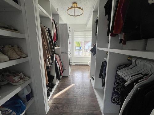 Rangement - 7 Rue Mouttet N., Saint-Bruno-De-Guigues, QC - Indoor Photo Showing Laundry Room