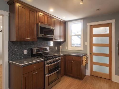 433 Mckellar St. S., Thunder Bay, ON - Indoor Photo Showing Kitchen