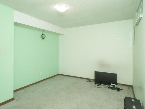 164 County Boulevard, Thunder Bay, ON - Indoor Photo Showing Other Room