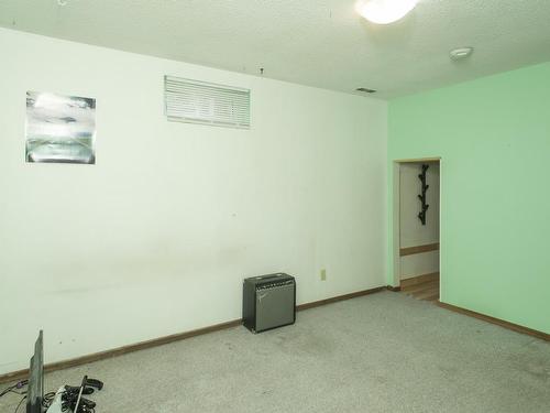 164 County Boulevard, Thunder Bay, ON - Indoor Photo Showing Other Room