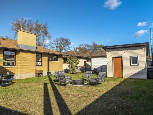 116 Elmwood Crescent, Thunder Bay, ON - Outdoor With Exterior