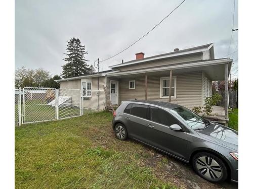 FaÃ§ade - 109 Rue St-Louis, Sainte-Thérèse, QC - Outdoor With Exterior