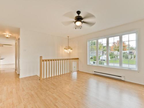 Living room - 40  - 42 Rue Ouellet, Sherbrooke (Brompton/Rock Forest/Saint-Élie/Deauville), QC - Indoor Photo Showing Other Room