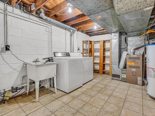 189 Three Valleys Dr, Toronto, ON - Indoor Photo Showing Laundry Room