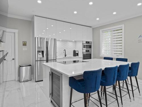 Cuisine - 2490 Rue Sandmere, Saint-Lazare, QC - Indoor Photo Showing Kitchen With Upgraded Kitchen