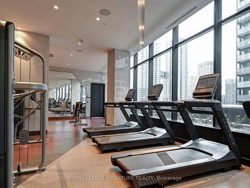 1202-470 Front St W, Toronto, ON - Indoor Photo Showing Gym Room