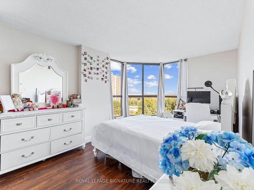 709-8 Silver Bell Grve, Toronto, ON - Indoor Photo Showing Bedroom