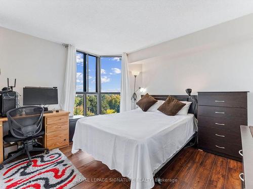 709-8 Silver Bell Grve, Toronto, ON - Indoor Photo Showing Bedroom