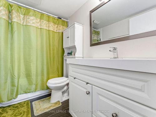 709-8 Silver Bell Grve, Toronto, ON - Indoor Photo Showing Bathroom