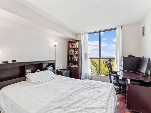 709-8 Silver Bell Grve, Toronto, ON - Indoor Photo Showing Bedroom