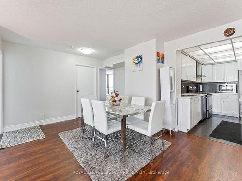 709-8 Silver Bell Grve, Toronto, ON - Indoor Photo Showing Dining Room