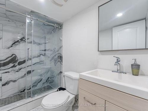 140 Agava St, Brampton, ON - Indoor Photo Showing Bathroom