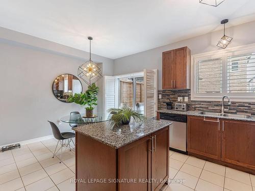 140 Agava St, Brampton, ON - Indoor Photo Showing Kitchen With Double Sink