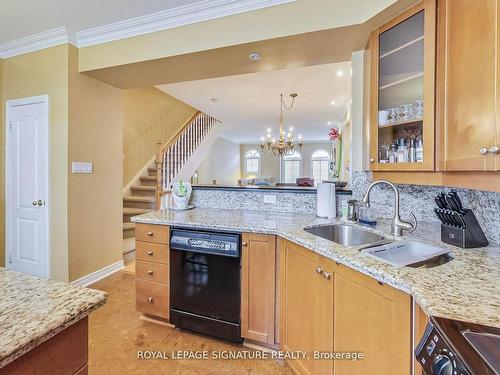 49 San Remo Terr, Toronto, ON - Indoor Photo Showing Kitchen