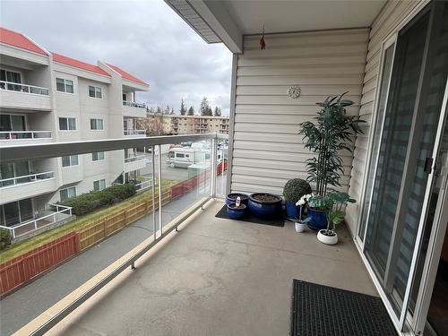 206-298 Yorkton Avenue, Penticton, BC - Outdoor With Exterior